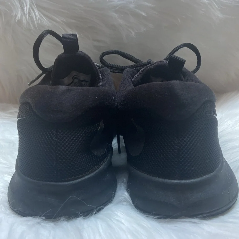 Nike Zoom‎